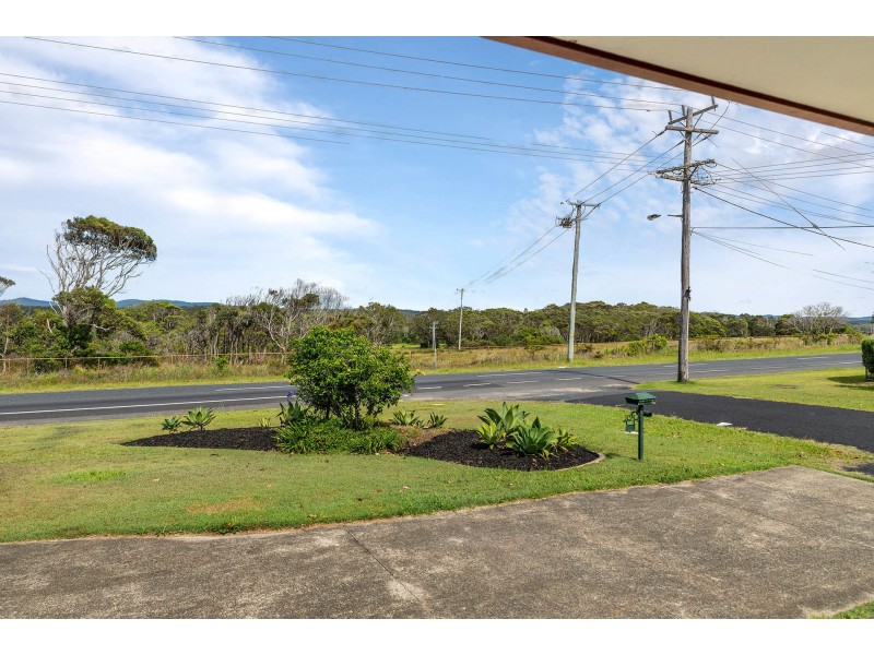 70 Arrawarra Road, Arrawarra Headland NSW 2456