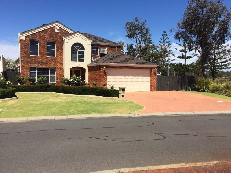 2 Portofino Crescent, Pelican Point WA 6230