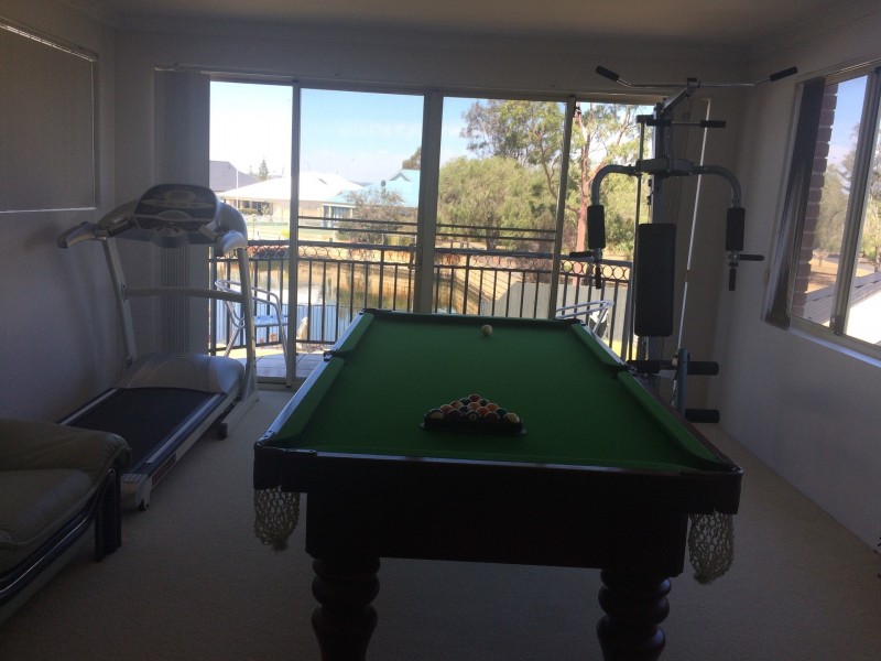 2 Portofino Crescent, Pelican Point WA 6230