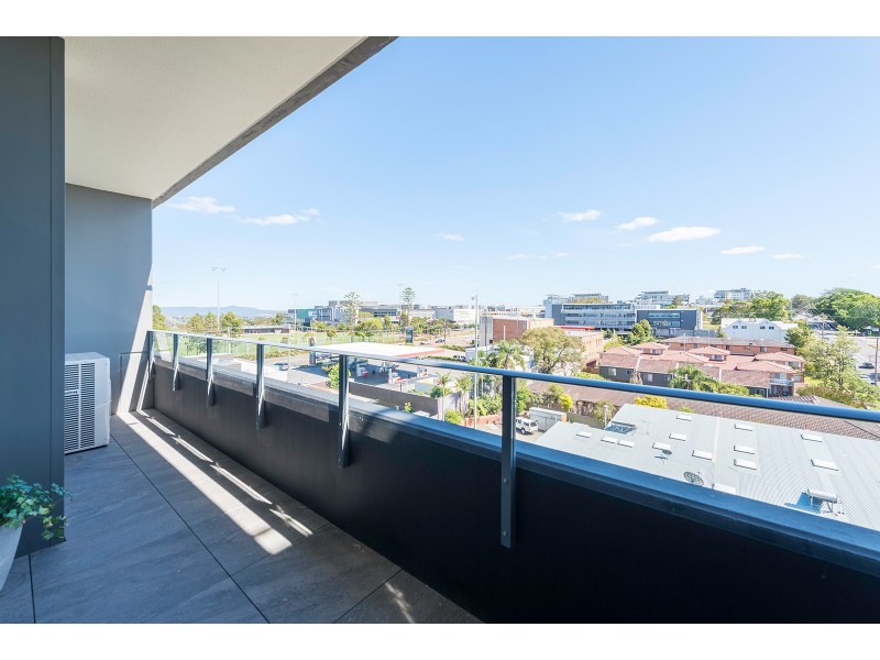 605/6 Charles Street, Charlestown NSW 2290