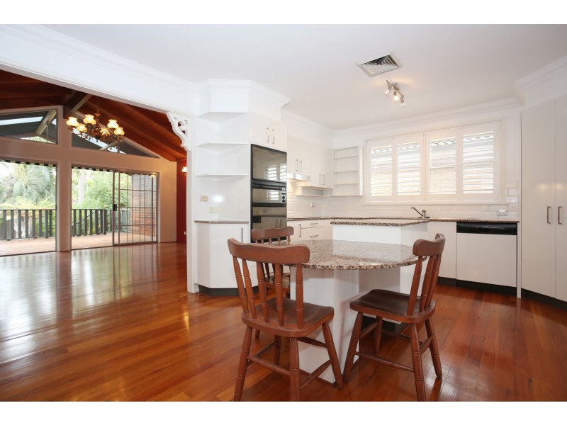 142 River Road, Leonay NSW 2750