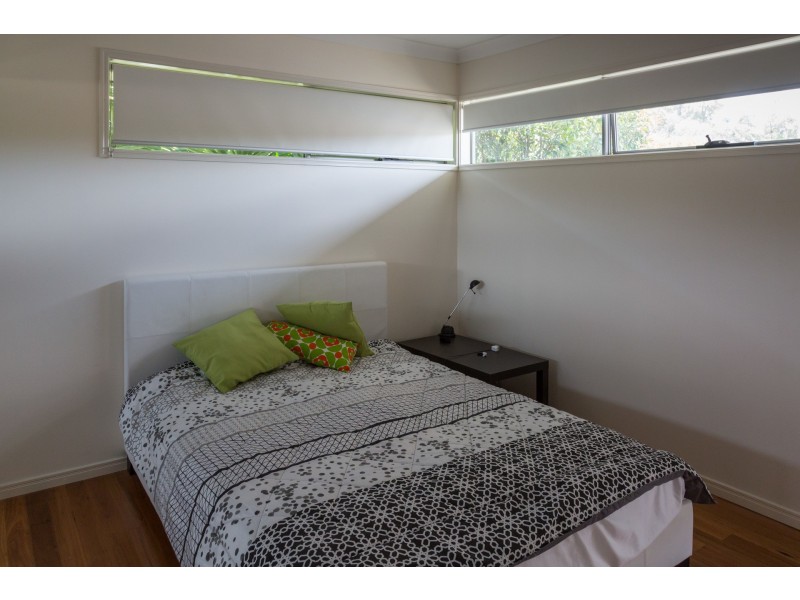 37 Wunburra Circle, Pacific Pines QLD 4211