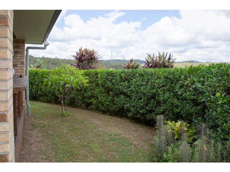 37 Wunburra Circle, Pacific Pines QLD 4211