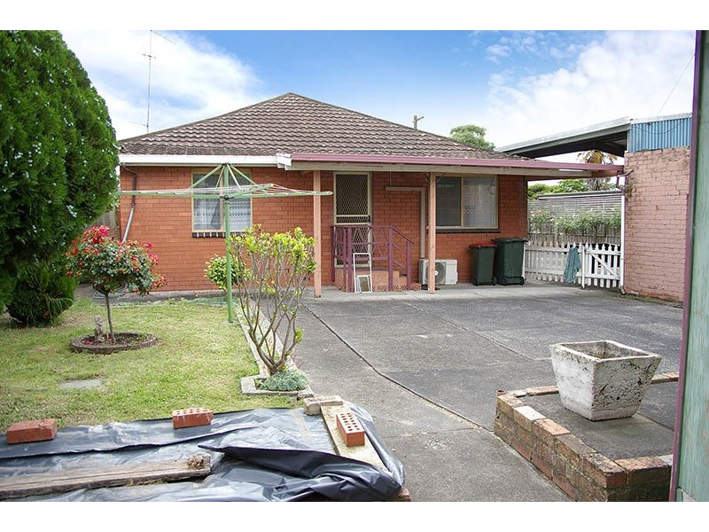 3 Wuttrich Street, Moe VIC 3825