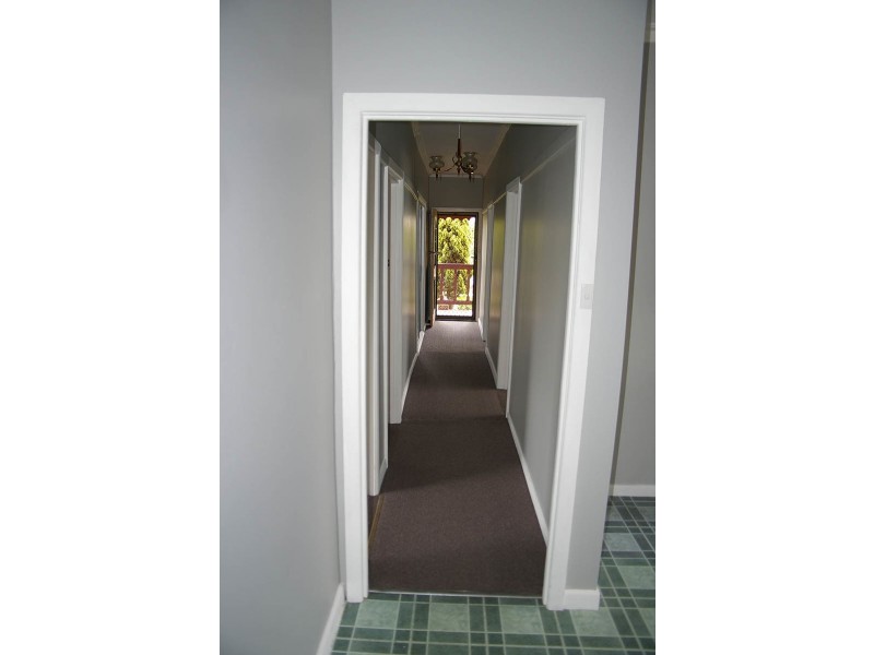 3 Wuttrich Street, Moe VIC 3825