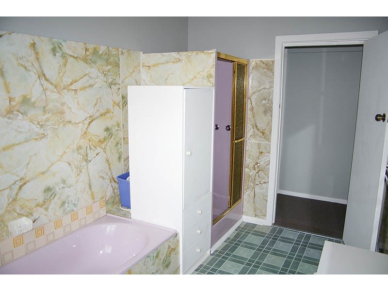 3 Wuttrich Street, Moe VIC 3825