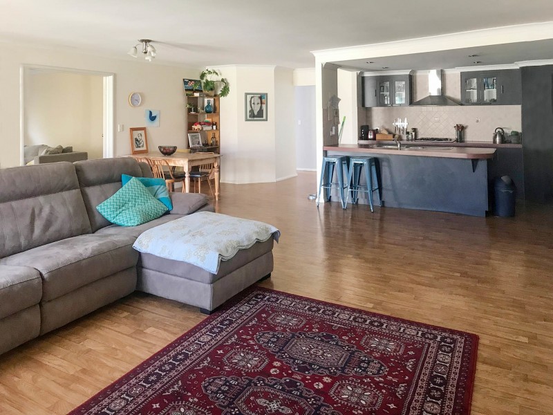 12 Shelduck Court, Broadwater WA 6280