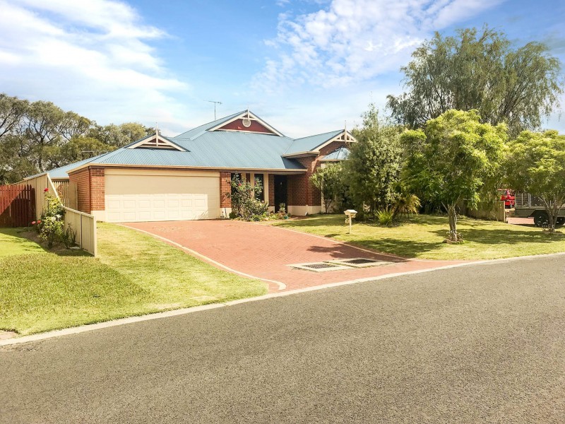 12 Shelduck Court, Broadwater WA 6280