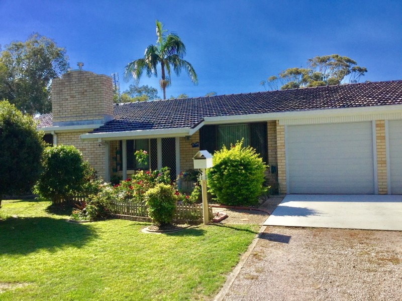 1 Lake street, Crescent Head NSW 2440