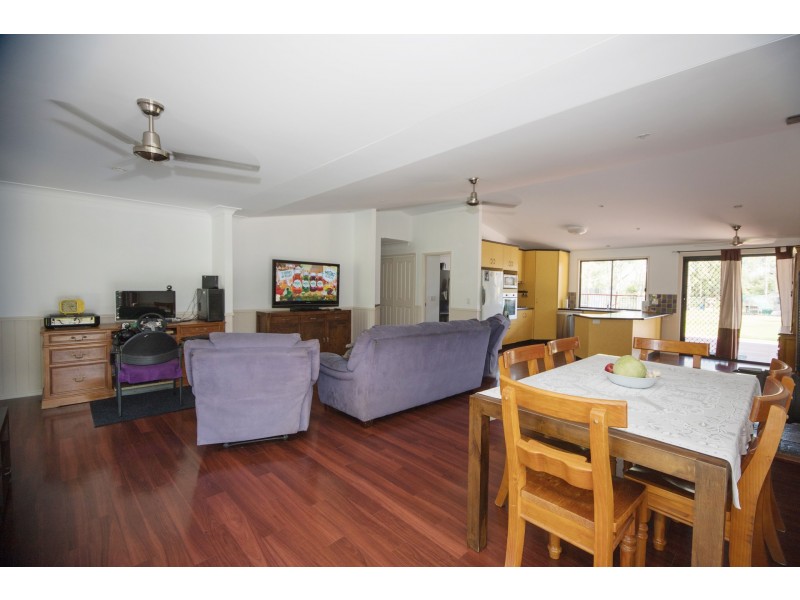 2-12 Ipswich Street, Grandchester QLD 4340