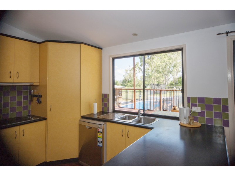 2-12 Ipswich Street, Grandchester QLD 4340