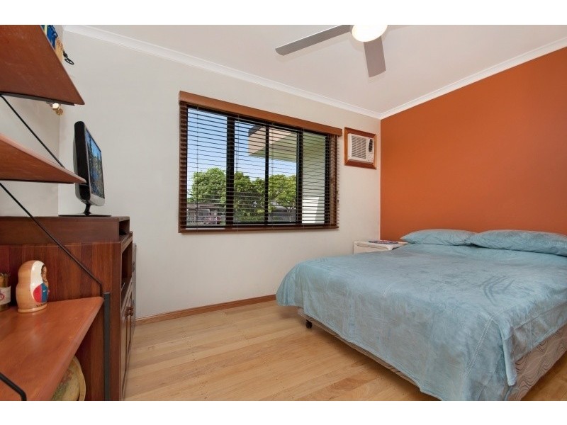 42 Macilwraith Street, Manoora QLD 4870