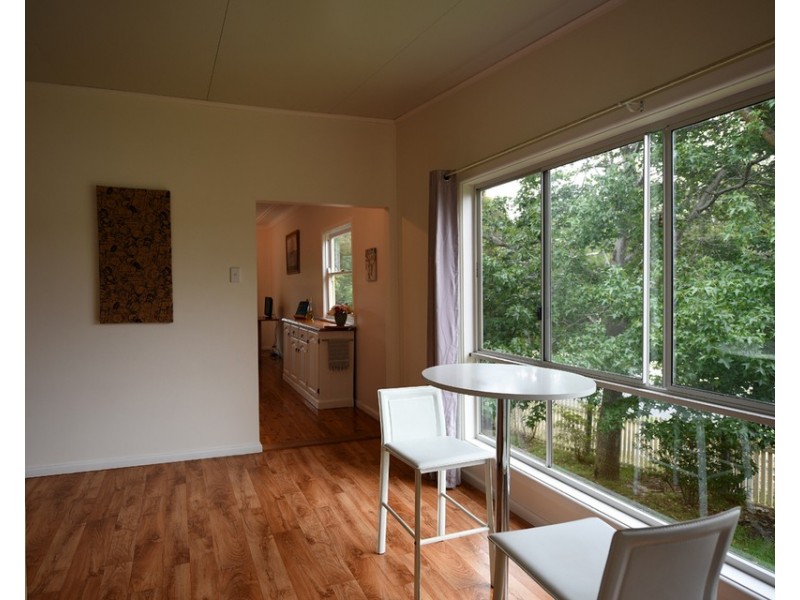 2 Lakeview Parade, Warriewood NSW 2102