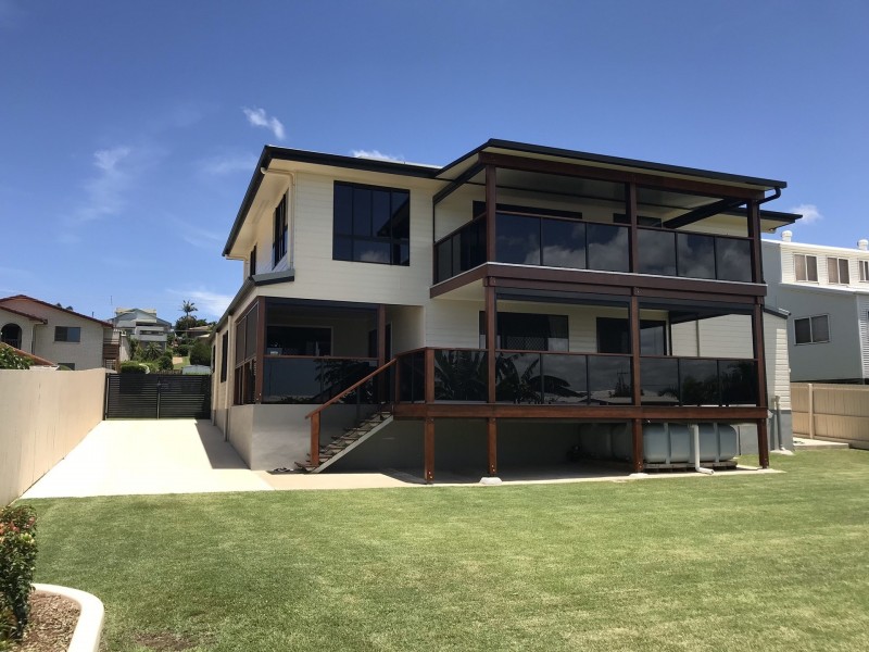 4 Martins Court, Qunaba QLD 4670