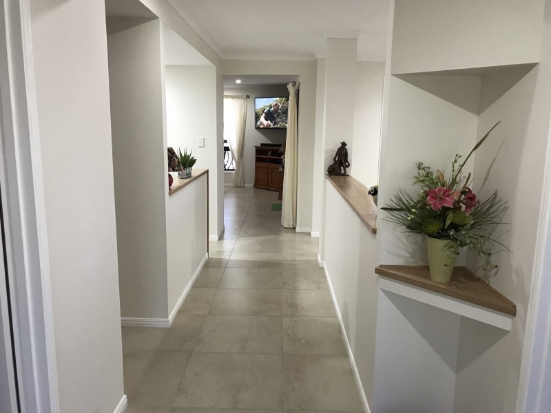 4 Martins Court, Qunaba QLD 4670