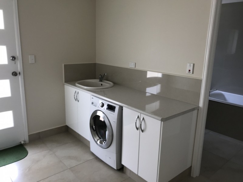 4 Martins Court, Qunaba QLD 4670