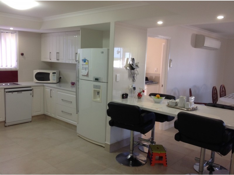 4 Martins Court, Qunaba QLD 4670