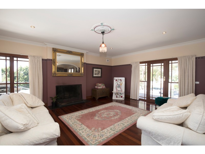 3 Koornalla Crescent, Mount Eliza VIC 3930