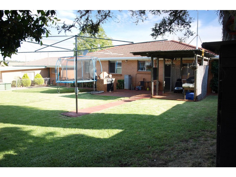 49 Debra Street, Centenary Heights QLD 4350