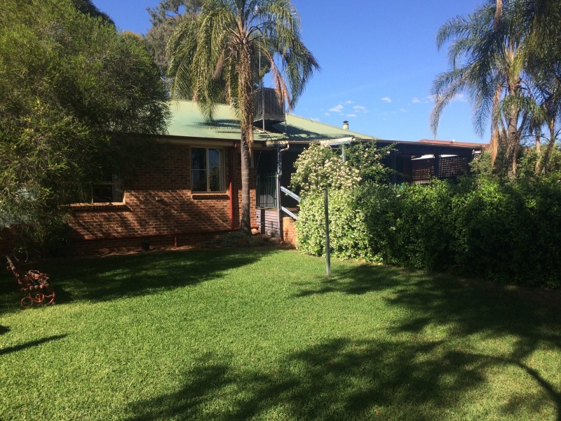 74 St Georges Terrace, Dubbo NSW 2830