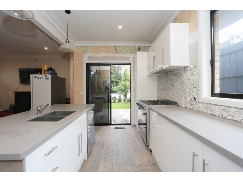 146 Railway Avenue, Ringwood East VIC 3135