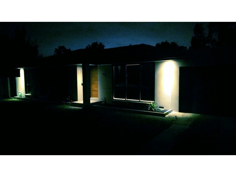 15 Burke Court, Cranbourne North VIC 3977