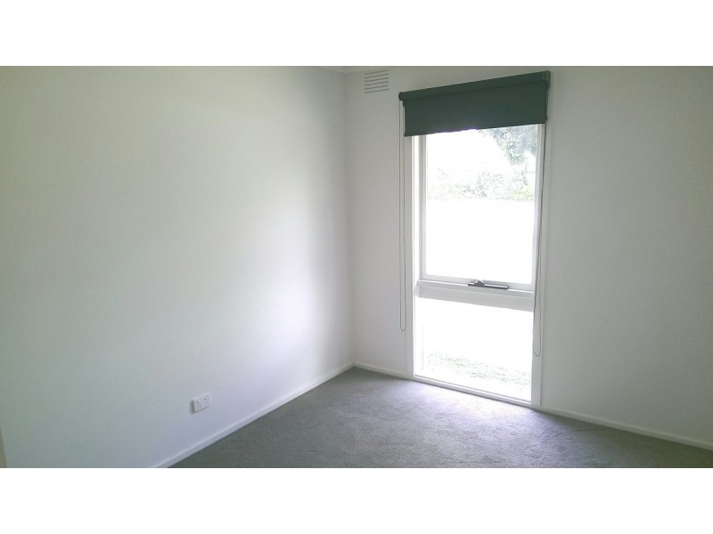 15 Burke Court, Cranbourne North VIC 3977