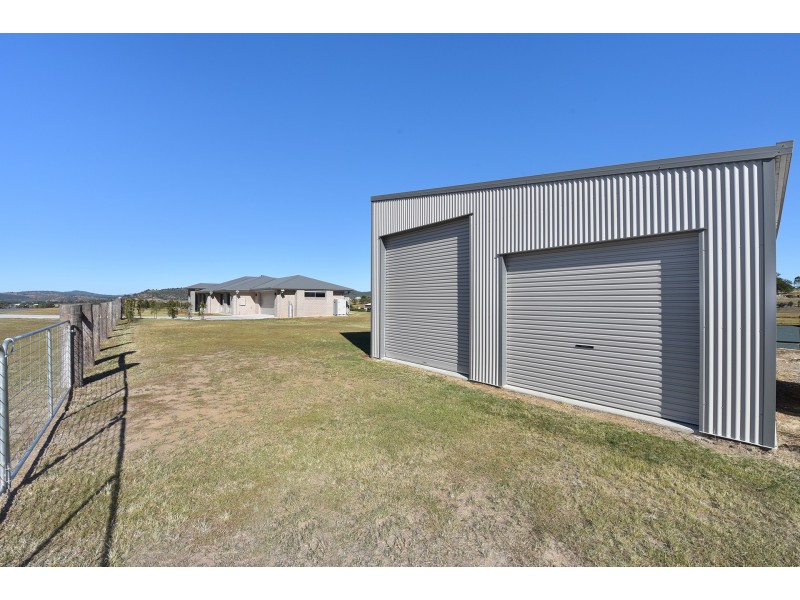 2 Regent Court, Regency Downs QLD 4341