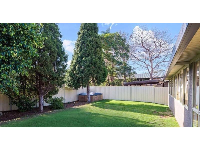 33 Cuscus Place, St Helens Park NSW 2560