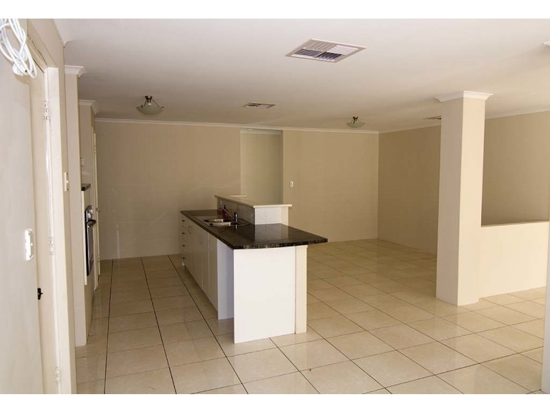 5 Columbus Street, Dudley Park WA 6210