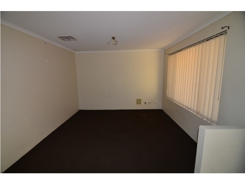 5 Columbus Street, Dudley Park WA 6210