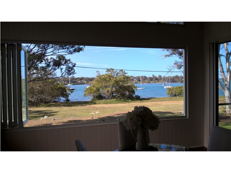 74 The Esplanade, Karragarra Island QLD 4184