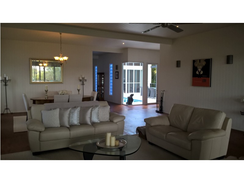 74 The Esplanade, Karragarra Island QLD 4184