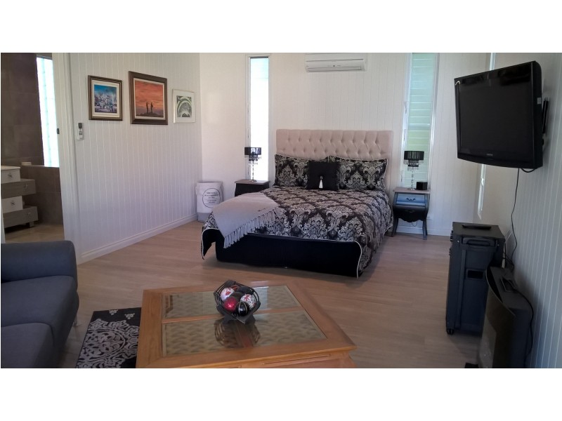 74 The Esplanade, Karragarra Island QLD 4184