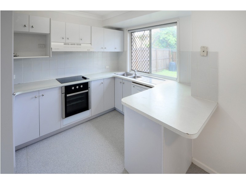 28 Cocos Place, Raceview QLD 4305
