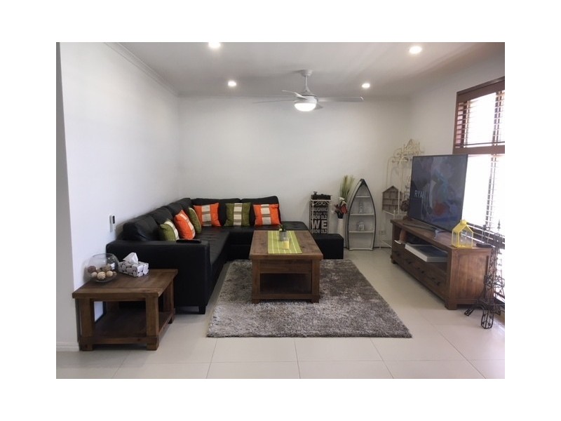 131 Hooker Boulevard, Broadbeach Waters QLD 4218