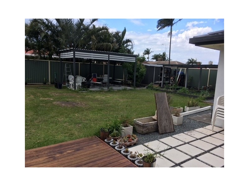 131 Hooker Boulevard, Broadbeach Waters QLD 4218