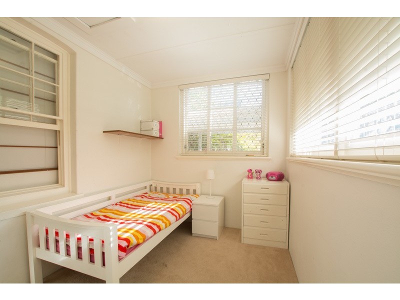 10 Waylen Street, Guildford WA 6055