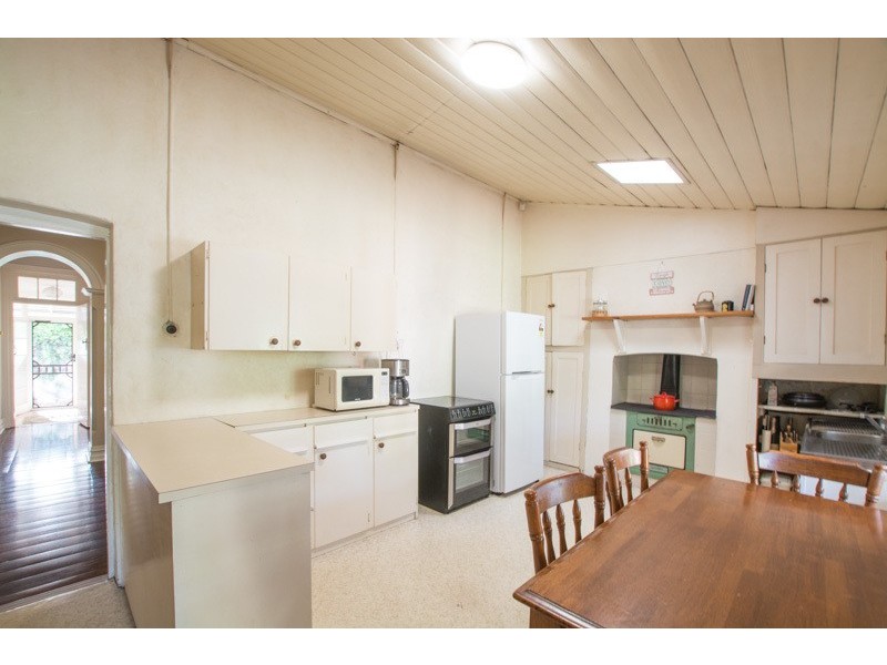 10 Waylen Street, Guildford WA 6055