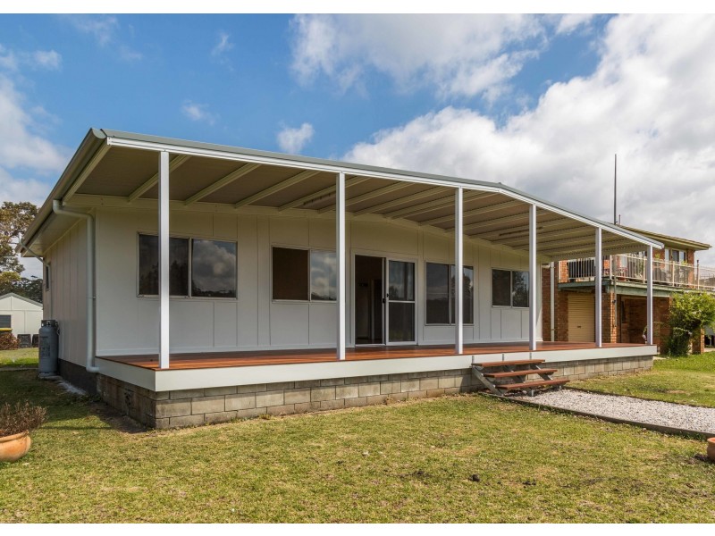 268 River Road, Sussex Inlet NSW 2540