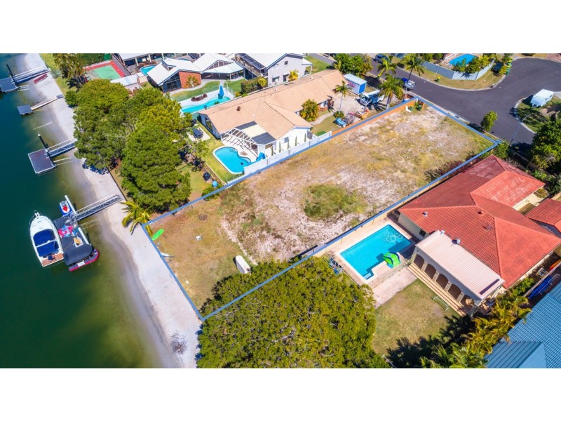 28 Lancelin Drive, Mermaid Waters QLD 4218