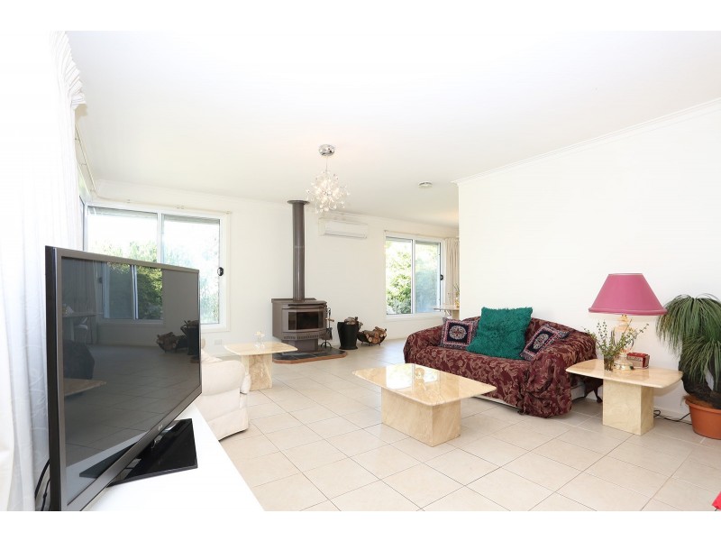 1010 Telegraph Road, Sailors Falls VIC 3461