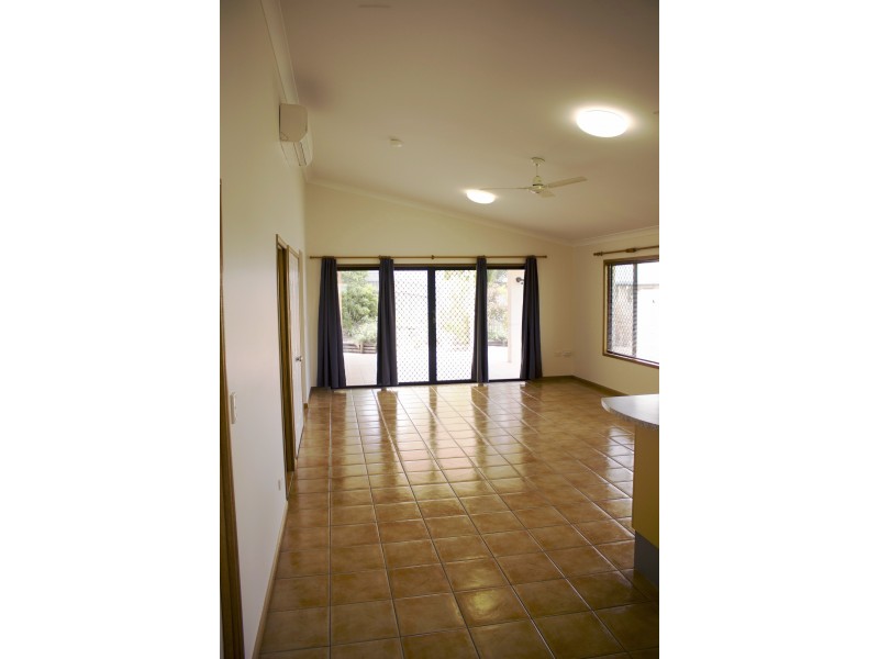 31 Riverbend Drive, Douglas QLD 4814