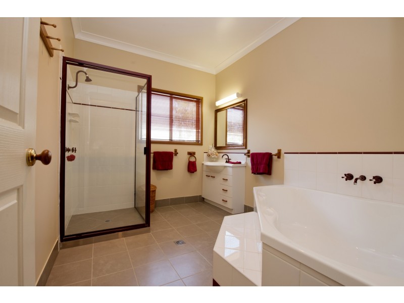 24 Sandalwood Court, Tinana QLD 4650