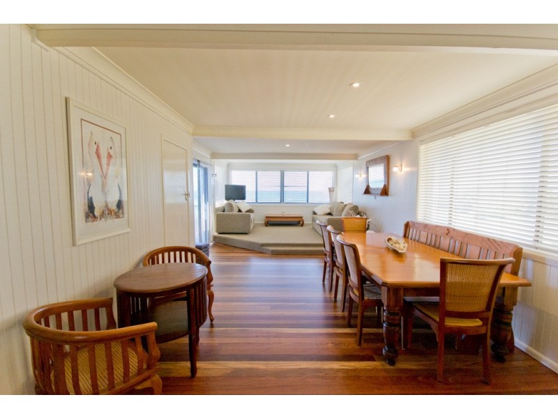 15 Pacific Parade, Yamba NSW 2464