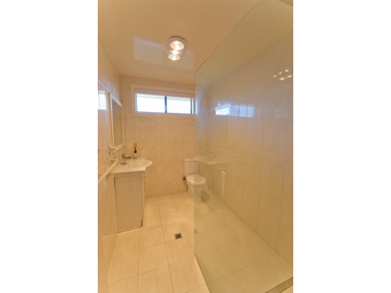 15 Pacific Parade, Yamba NSW 2464