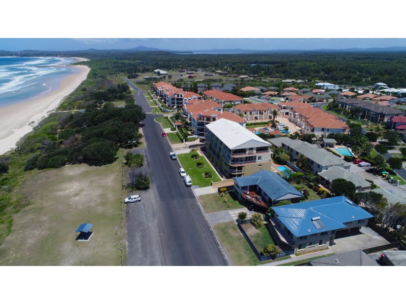 15 Pacific Parade, Yamba NSW 2464
