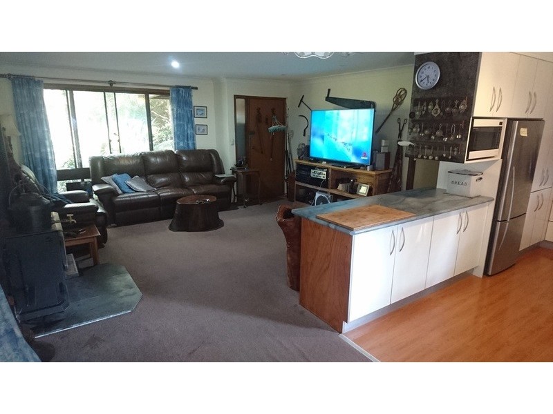 1 Weroona Avenue, Woodford NSW 2778