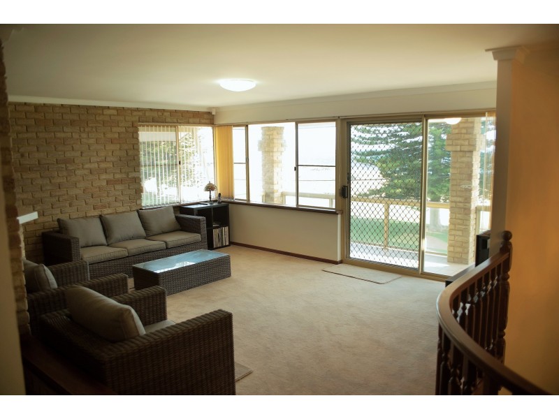 200 Arcadia Drive, Shoalwater WA 6169