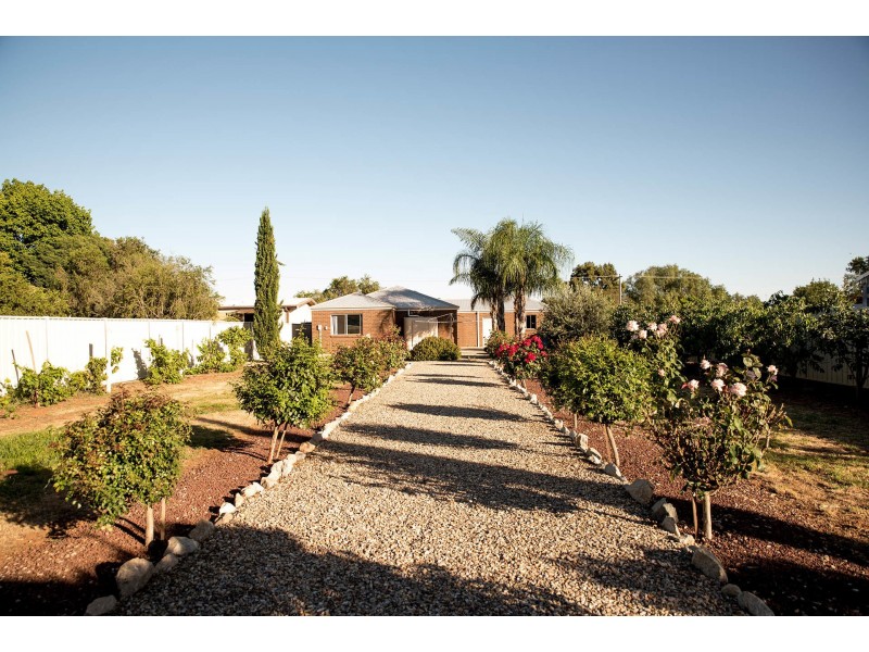 4 Foy Street, Katamatite VIC 3649